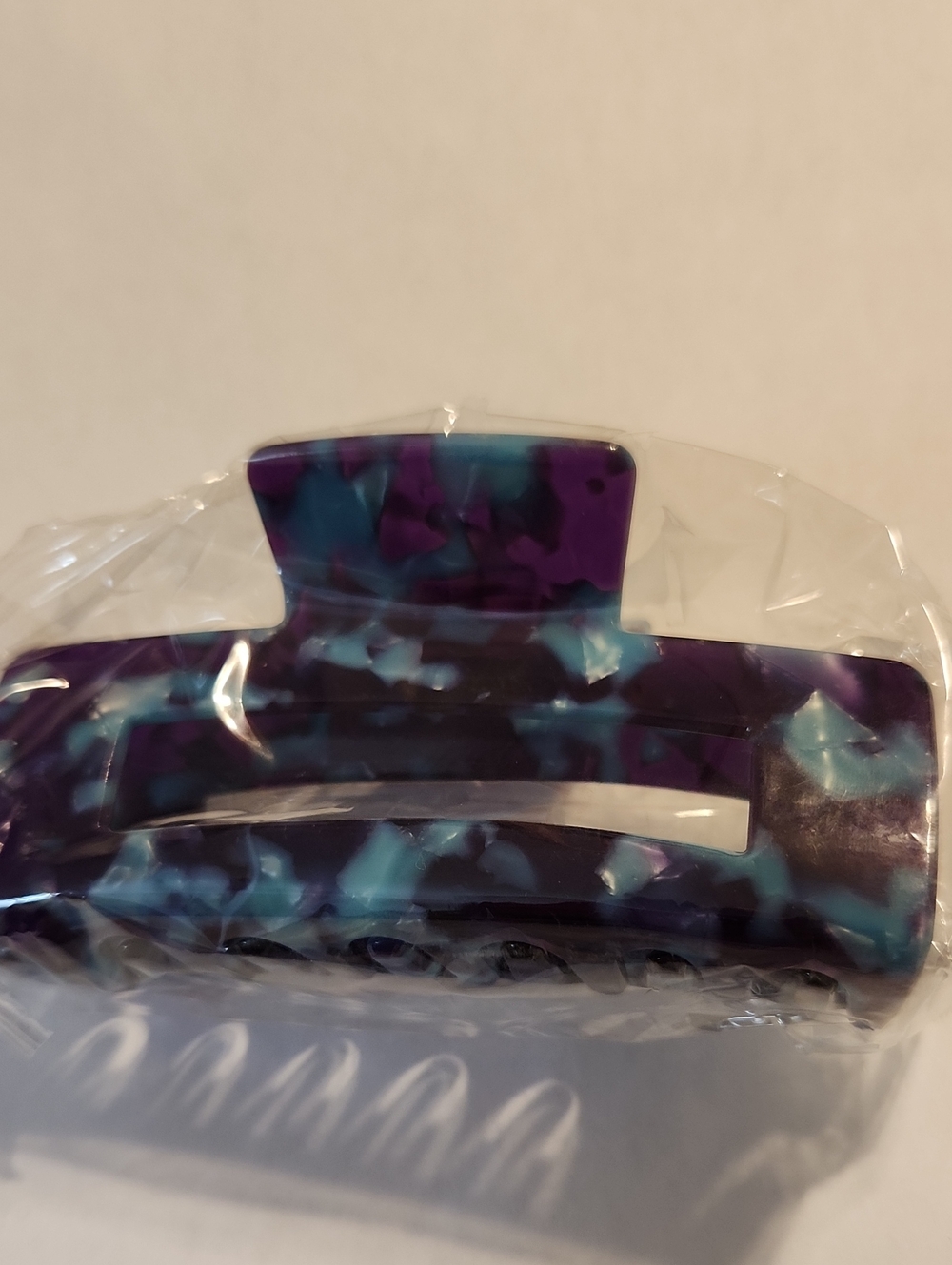 NWOT Acetate Hair Clip 4 inches